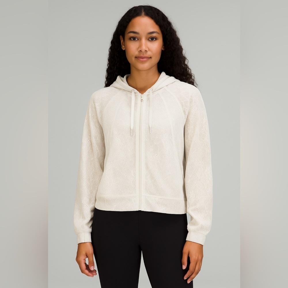 Lululemon in depth lace and mesh light chrome light weight jacket size 8